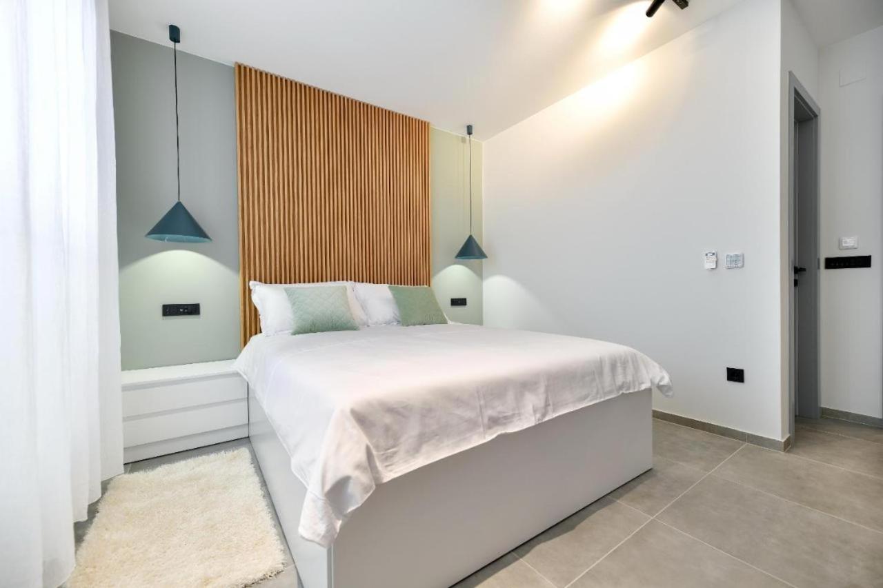 Maris Accommodation By Belmont Realty Zadar Eksteriør bilde