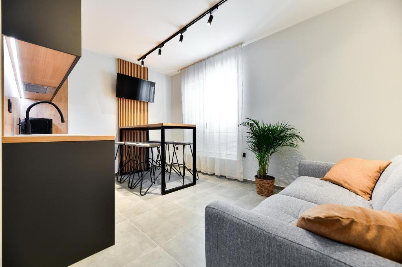 Maris Accommodation By Belmont Realty Zadar Eksteriør bilde